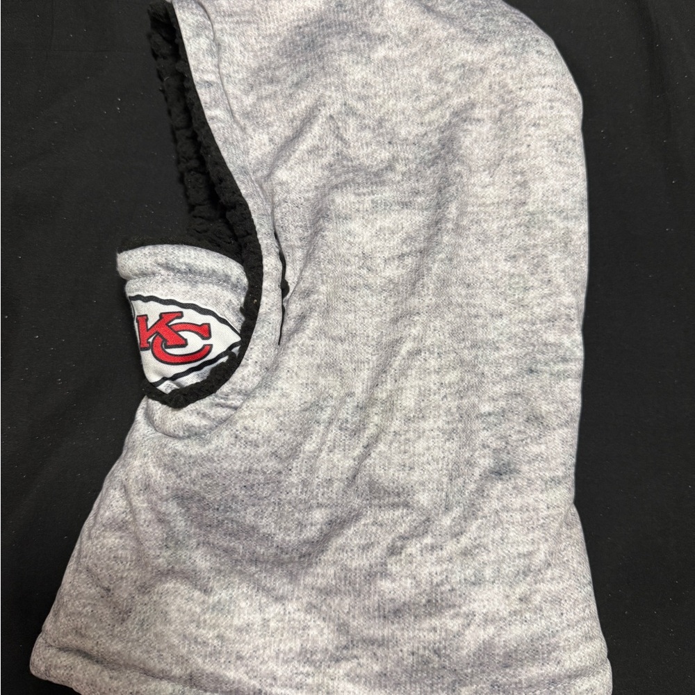 Kansas City Chiefs Gray Men’s OSFA Face Mask with Logo